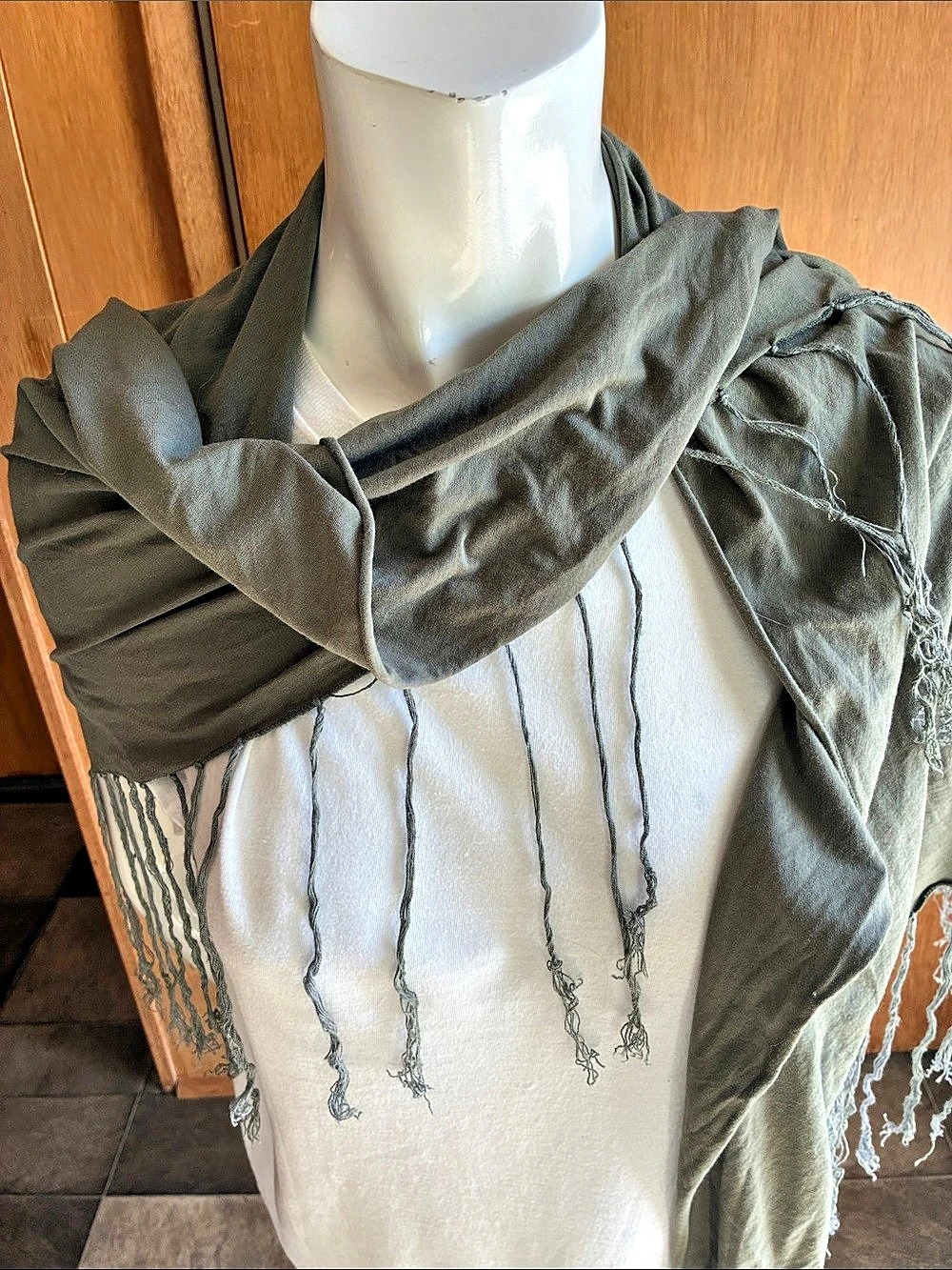 Hurley Olive Green Lightweight Fringe Scarf One Size
